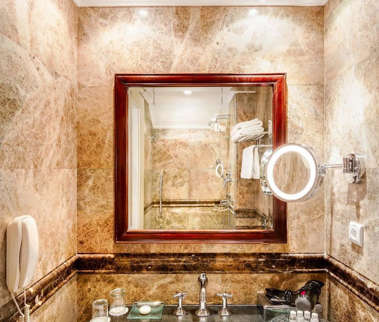 Hotell The Dominican Prag